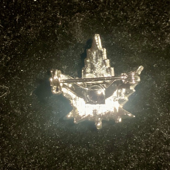 Vintage Maple Leaf Pin Brooch White Stones - Picture 3 of 5